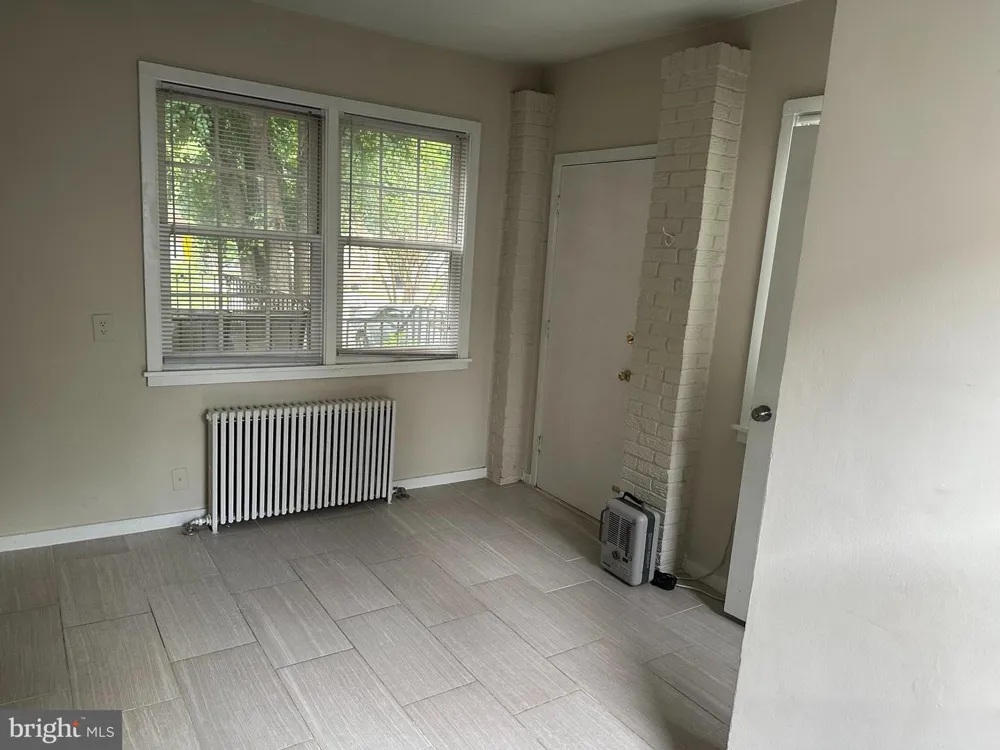 622 OAKLAND STREET Arlington, VA 22203