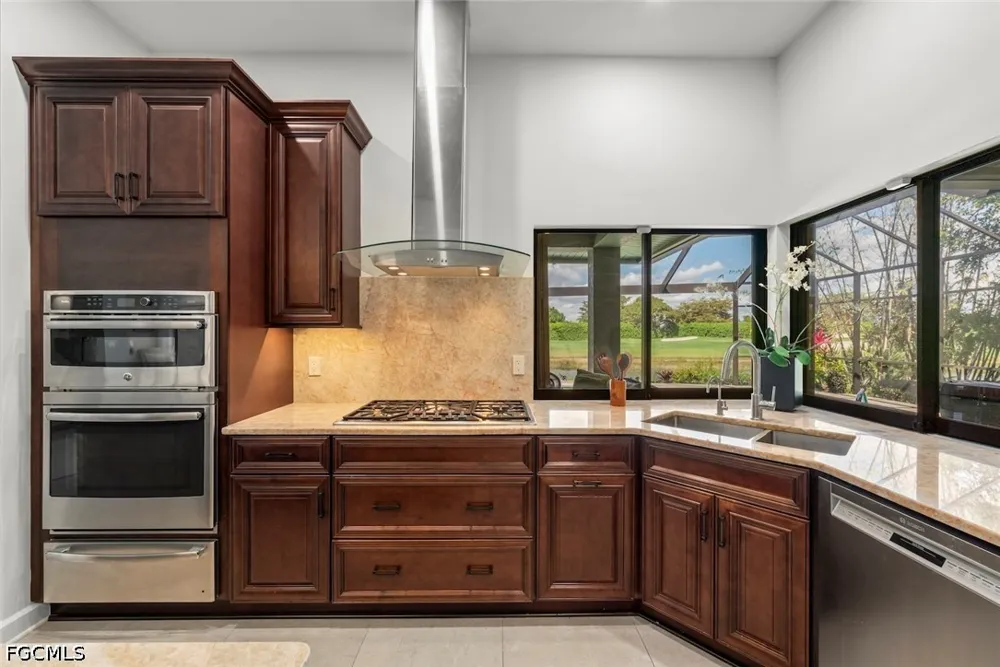Glenfinnan Circle Fort Myers, FL 33912