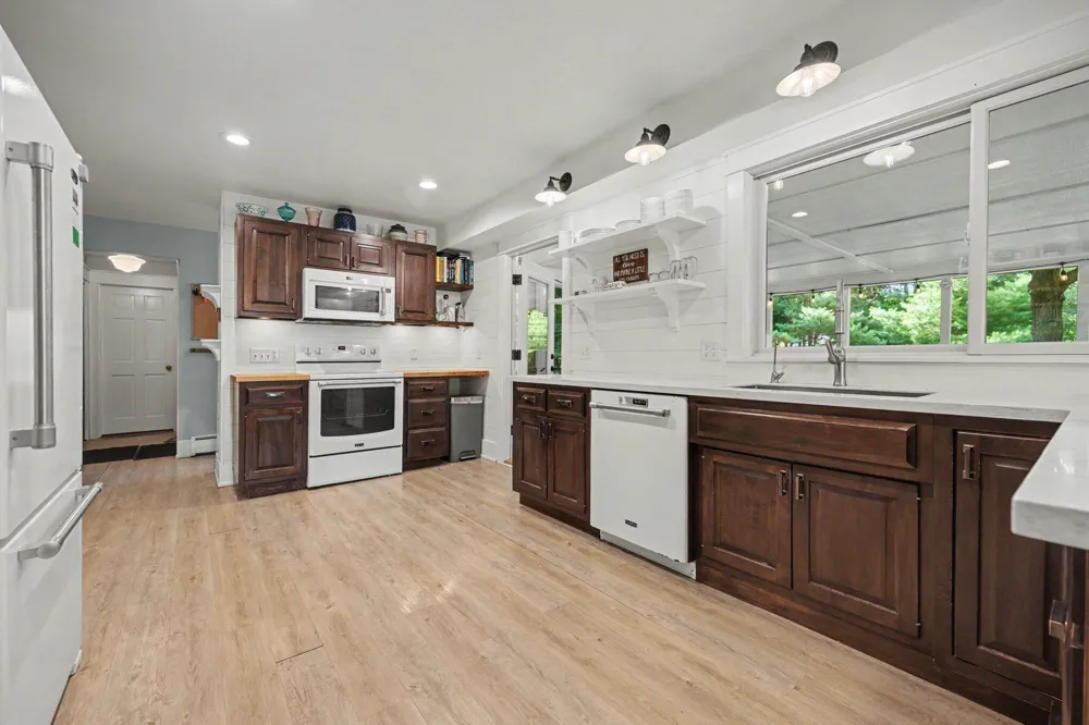 608 Arboretum Drive Fremont, MI 49412