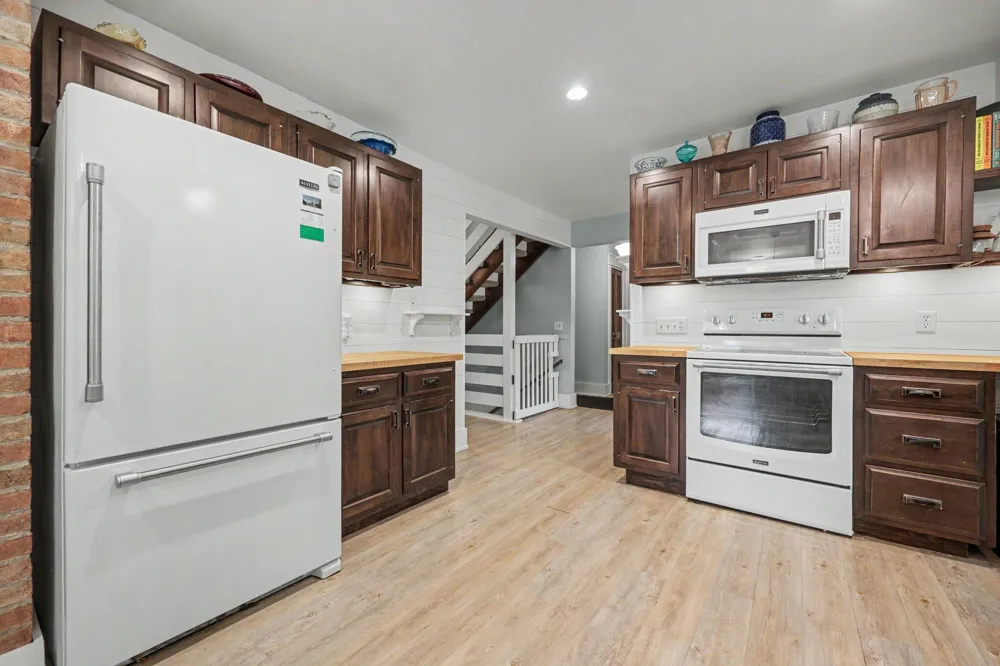 608 Arboretum Drive Fremont, MI 49412