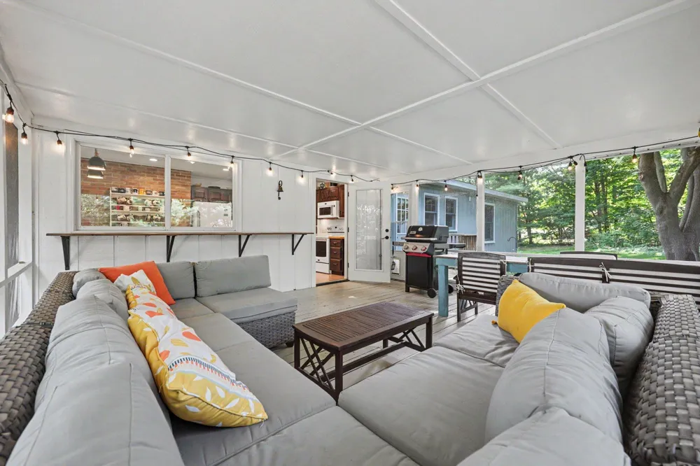 608 Arboretum Drive Fremont, MI 49412