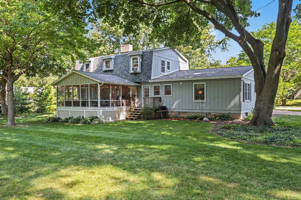 608 Arboretum Drive Fremont, MI 49412