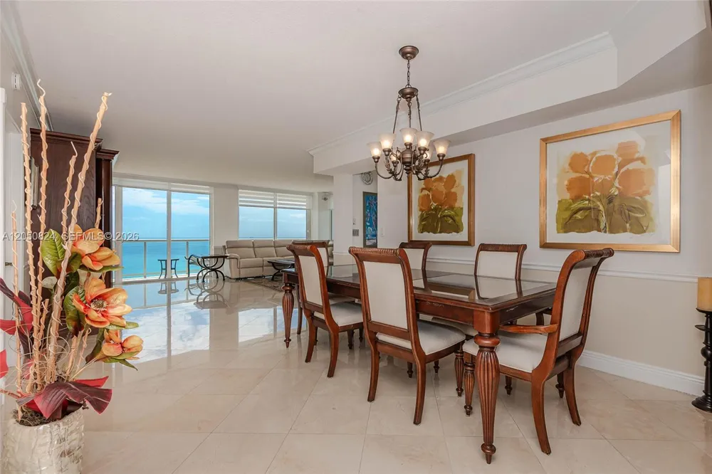 8855 Collins Ave #8J Surfside, FL 33154