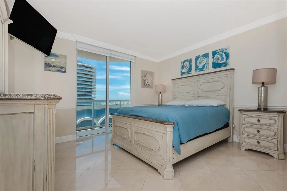 8855 Collins Ave #8J Surfside, FL 33154