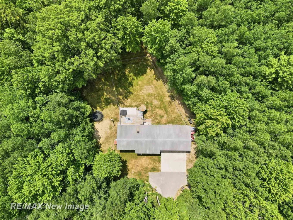 3829 155th Avenue Reed City City, MI 49639