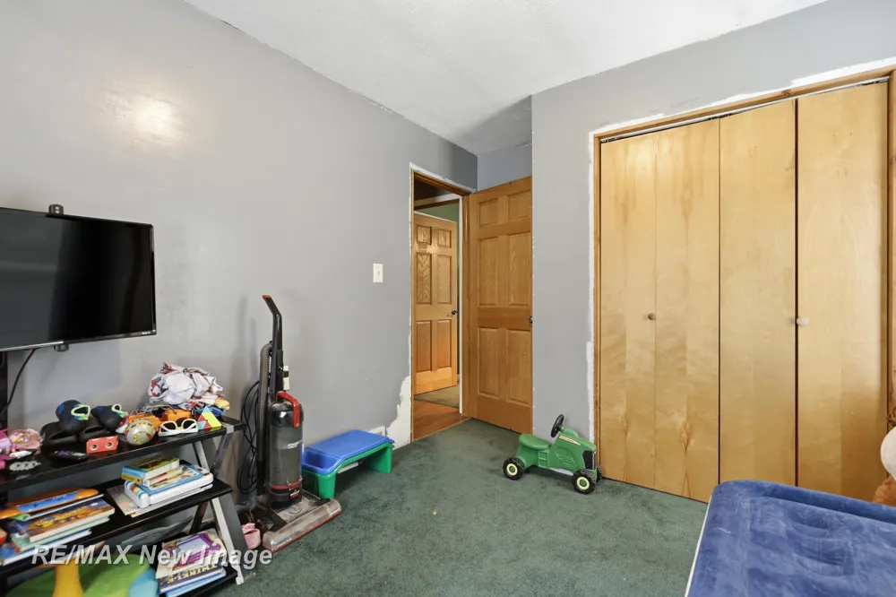 3829 155th Avenue Reed City City, MI 49639
