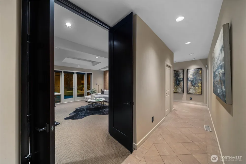 3215 78th Place NE Medina, WA 98039