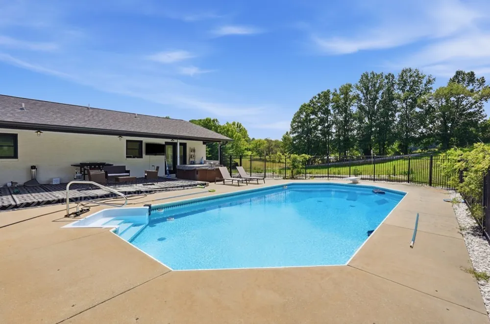 237 S Fork Rd Sparta, TN 38583