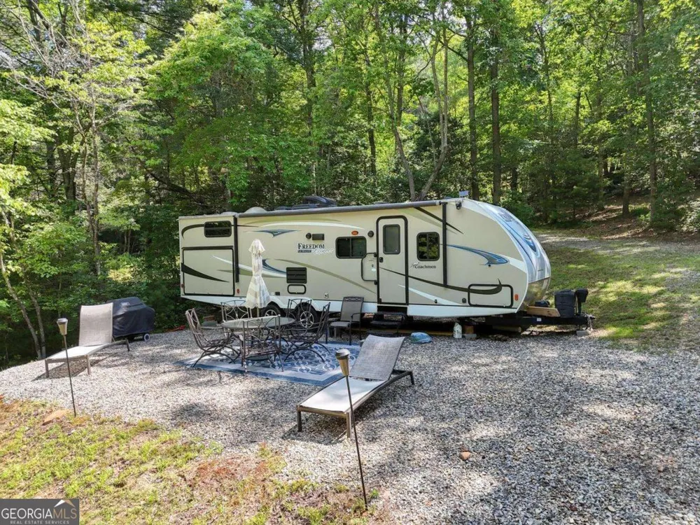 184 Whisper Cove Blairsville, GA 30512