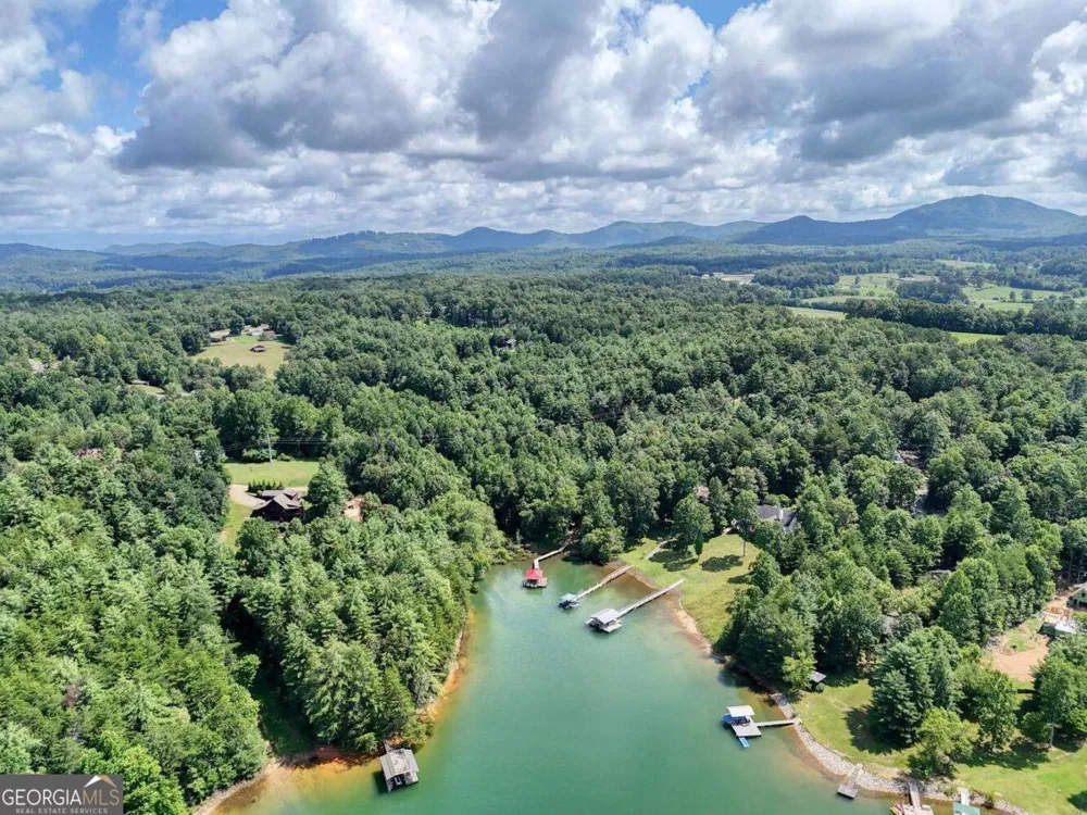 184 Whisper Cove Blairsville, GA 30512