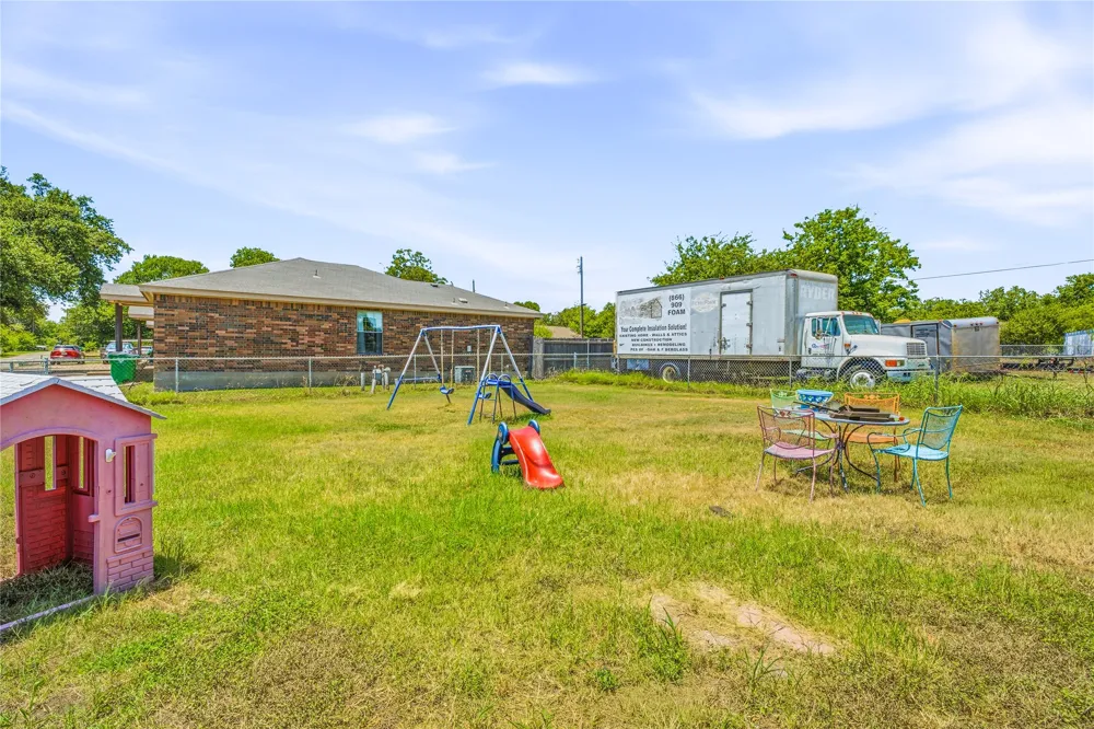 416 East Road Stephenville, TX 76401