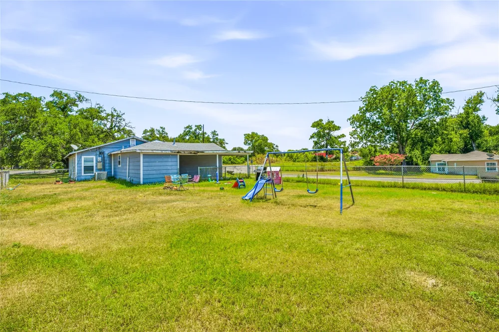 416 East Road Stephenville, TX 76401