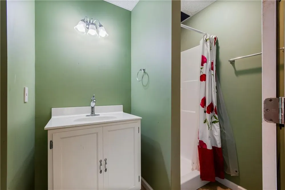 129 Holiday Road #64 Buford, GA 30518