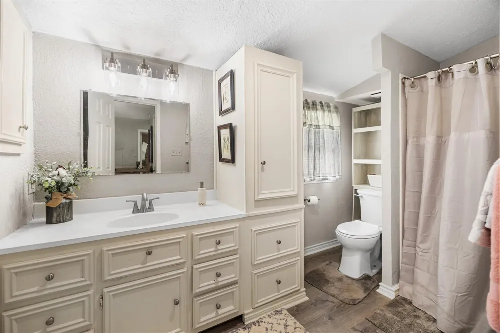 1018 Shawnee Drive Conroe, TX 77316