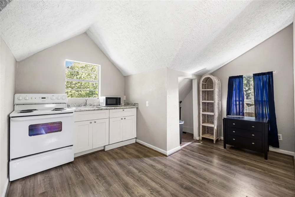 1018 Shawnee Drive Conroe, TX 77316