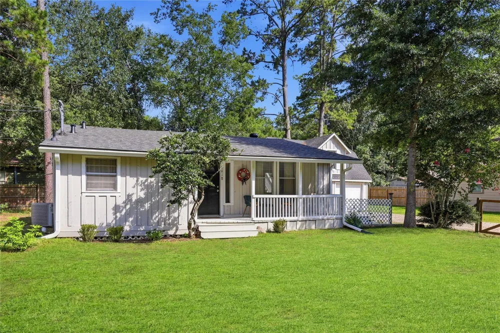 1018 Shawnee Drive Conroe, TX 77316