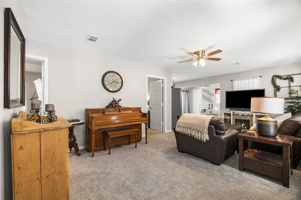 1018 Shawnee Drive Conroe, TX 77316