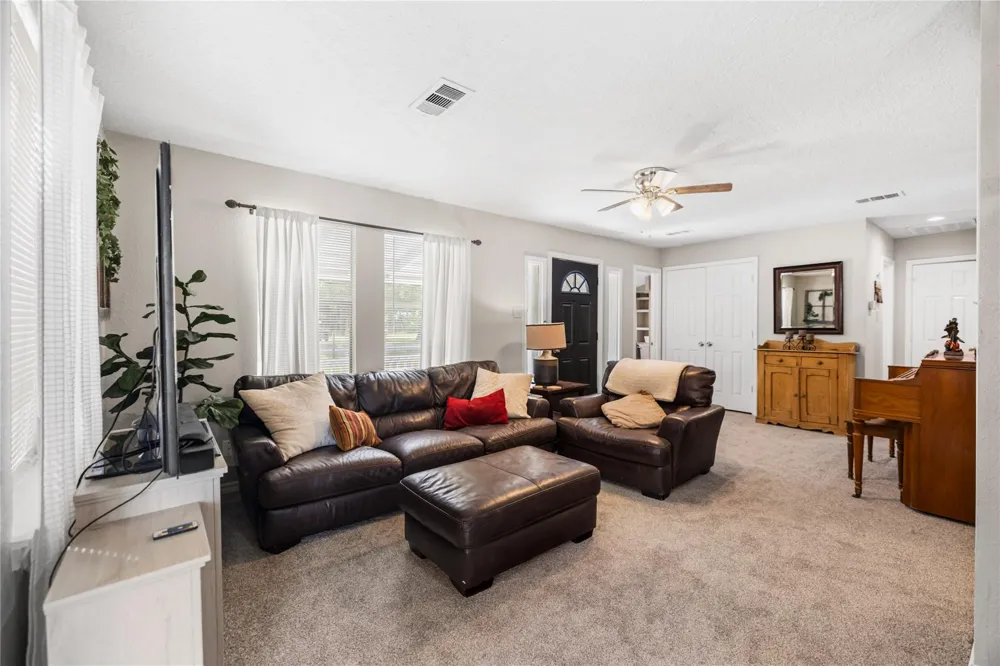 1018 Shawnee Drive Conroe, TX 77316