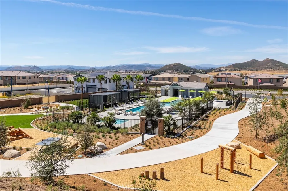 33214 Opal Glass Drive French Valley, CA 92596