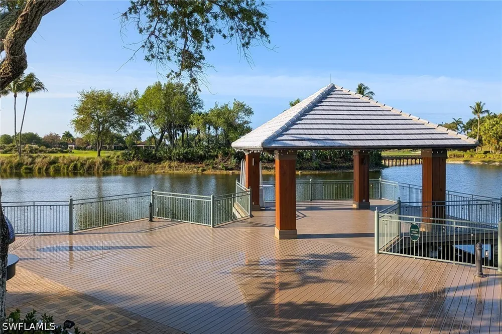 Whisper Trace Lane #103 Naples, FL 34114
