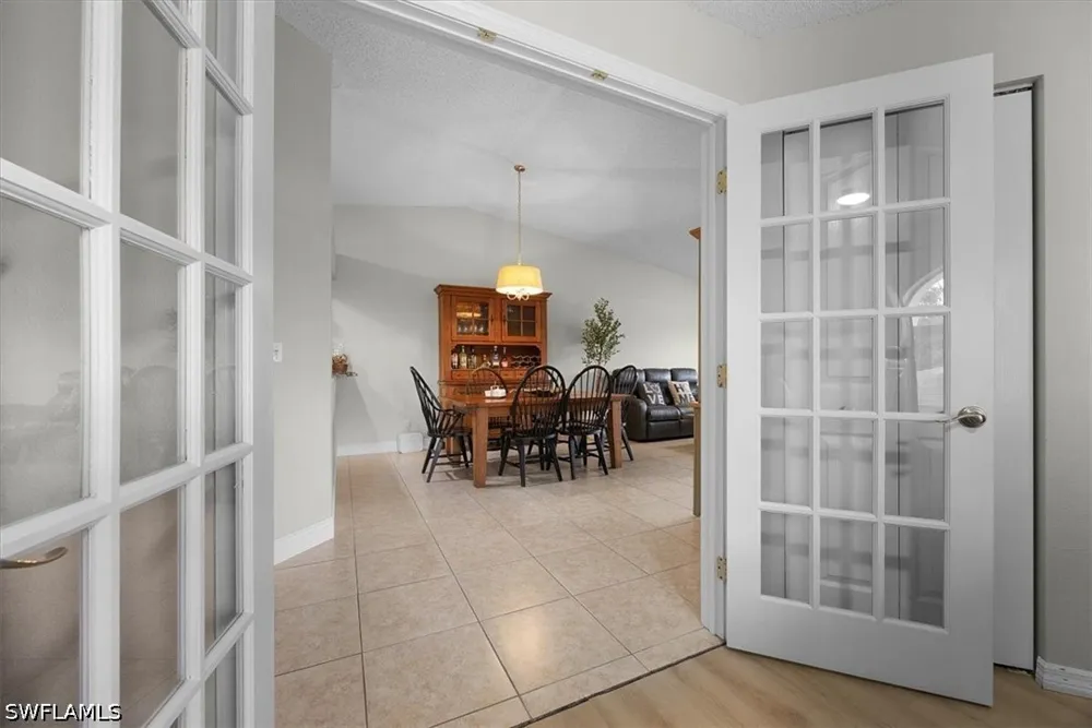 New Waterford Drive #204 Naples, FL 34104