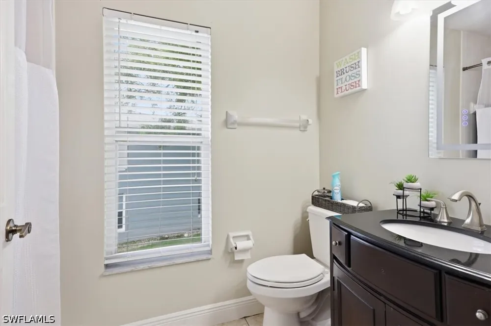 New Waterford Drive #204 Naples, FL 34104