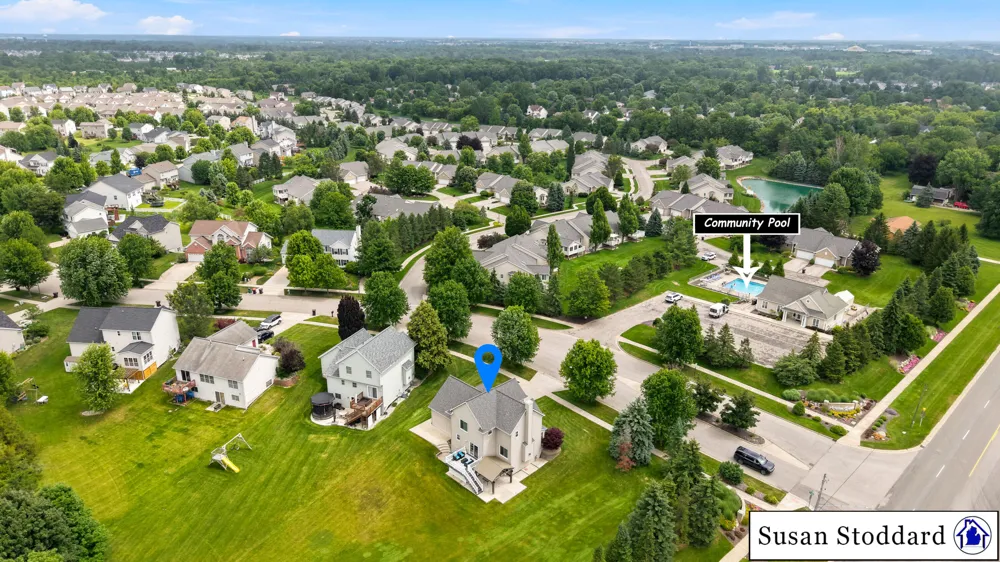 6793 Avalon Drive SE Caledonia, MI 49316