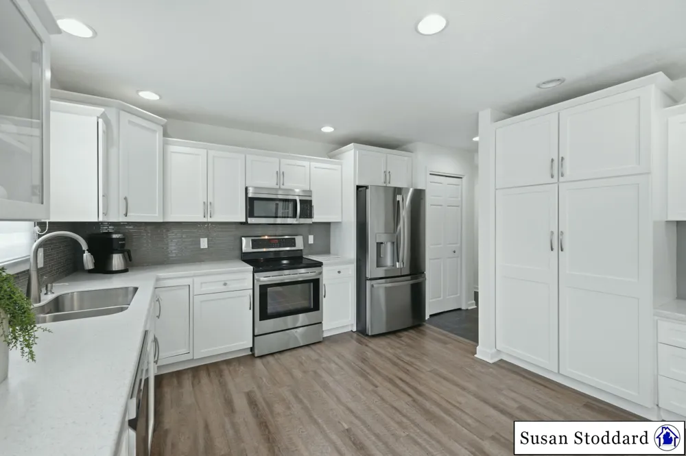 6793 Avalon Drive SE Caledonia, MI 49316