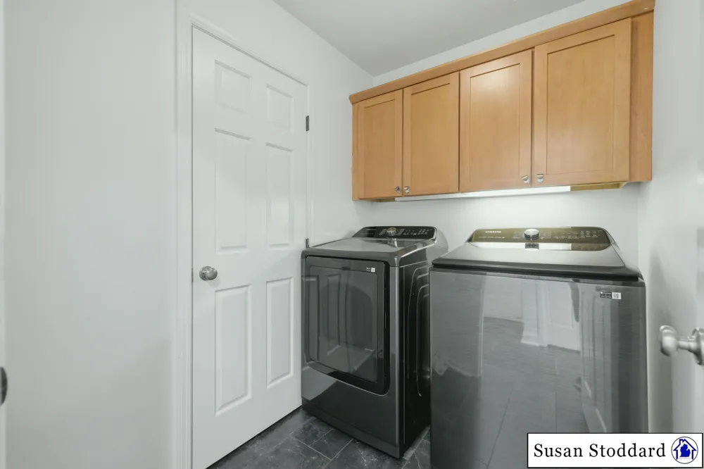 6793 Avalon Drive SE Caledonia, MI 49316