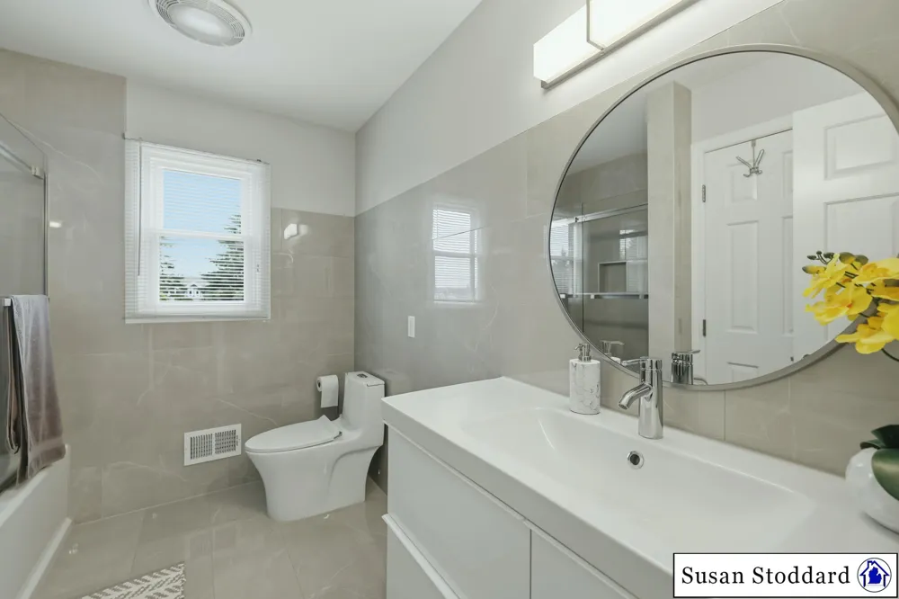6793 Avalon Drive SE Caledonia, MI 49316
