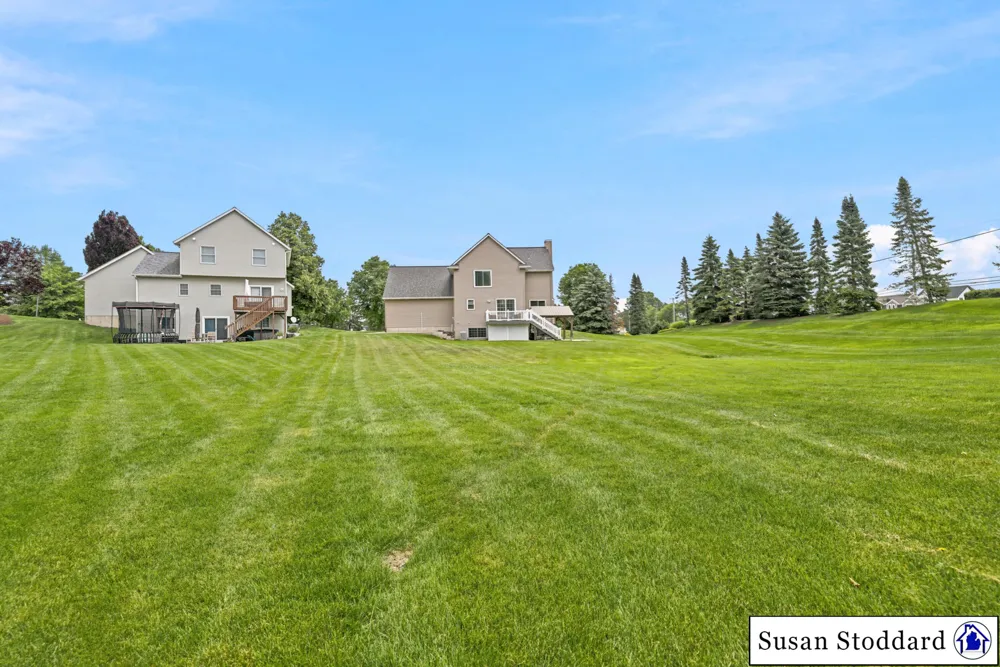 6793 Avalon Drive SE Caledonia, MI 49316