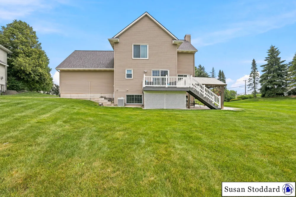 6793 Avalon Drive SE Caledonia, MI 49316