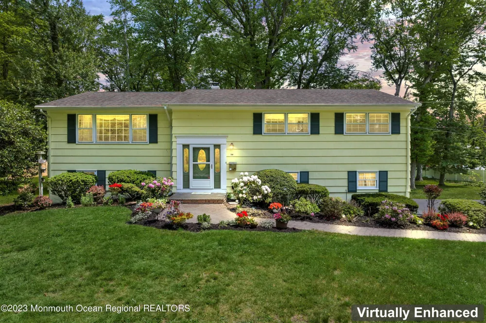 94 Leedsville Drive Lincroft, NJ 07738