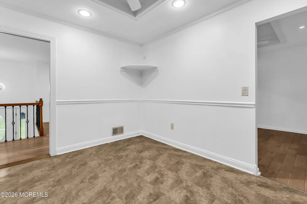 94 Leedsville Drive Lincroft, NJ 07738