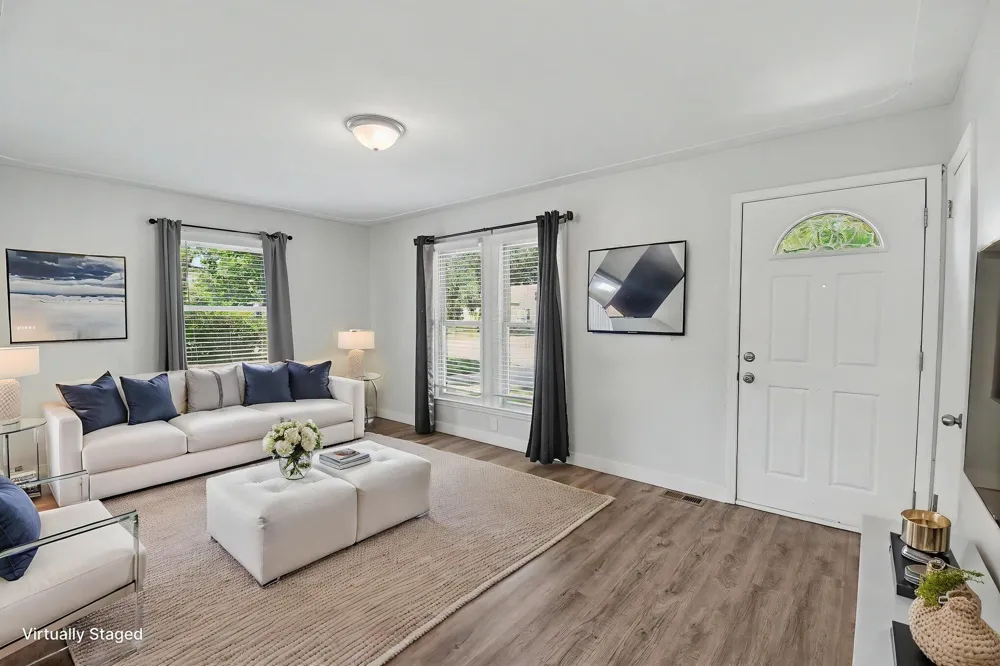 5134 Heyboer Avenue SE Kentwood City, MI 49548
