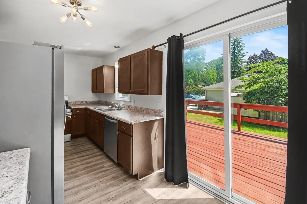 5134 Heyboer Avenue SE Kentwood City, MI 49548
