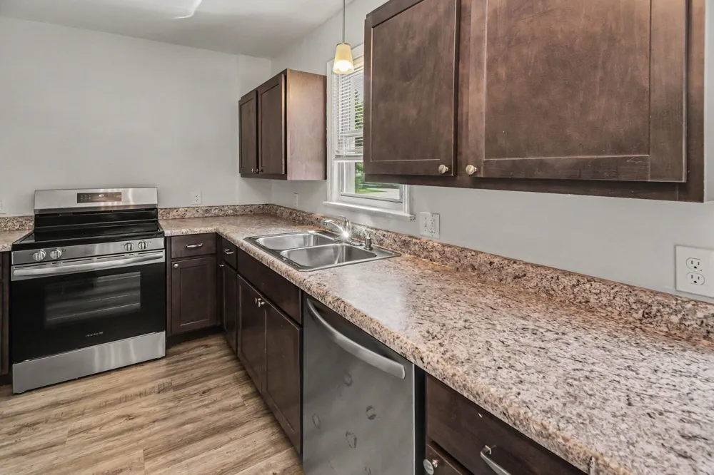 5134 Heyboer Avenue SE Kentwood City, MI 49548