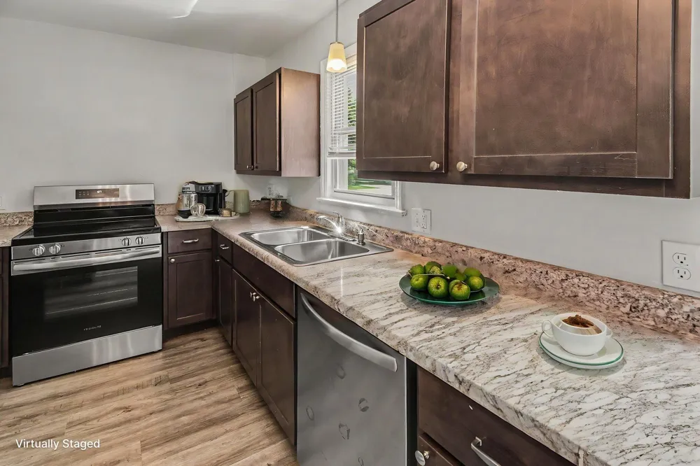 5134 Heyboer Avenue SE Kentwood City, MI 49548