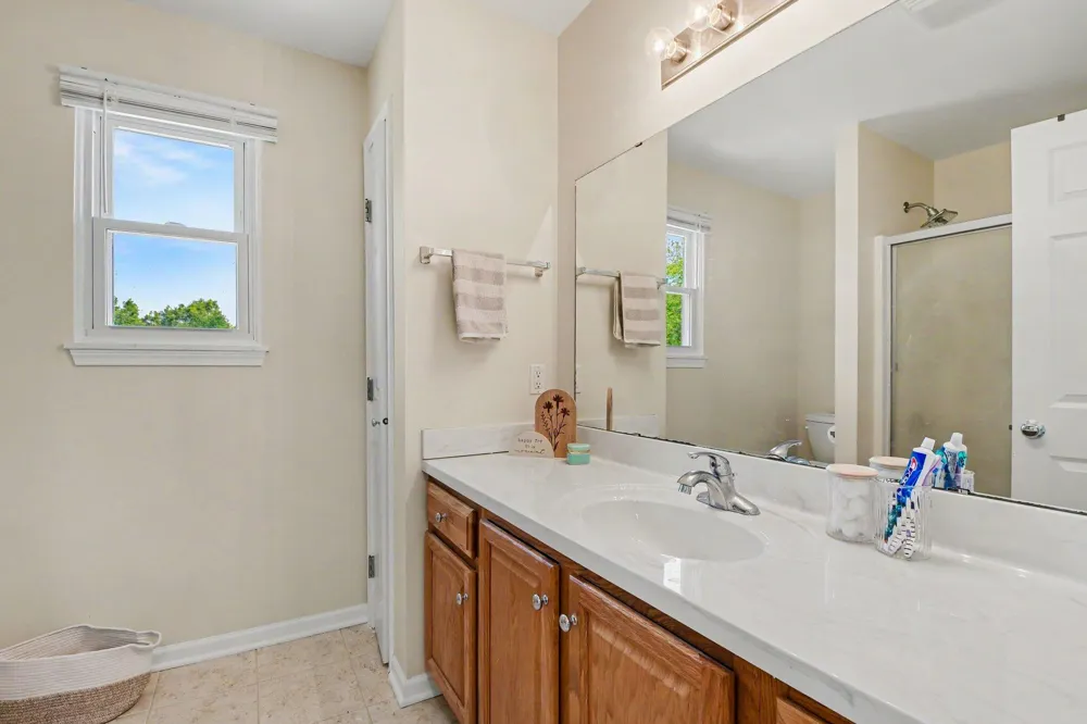 132 Foxtail Drive Ionia City, MI 48846