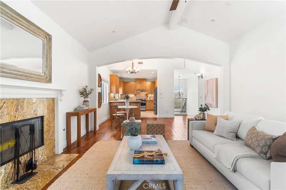 2106 Mathews #C Redondo Beach, CA 90278