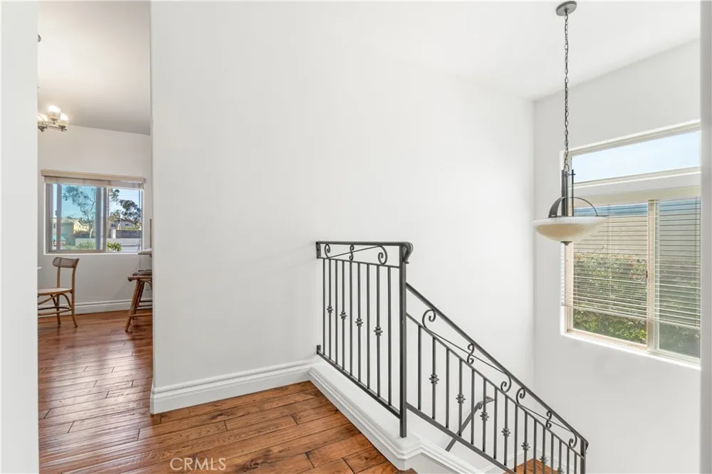 2106 Mathews #C Redondo Beach, CA 90278