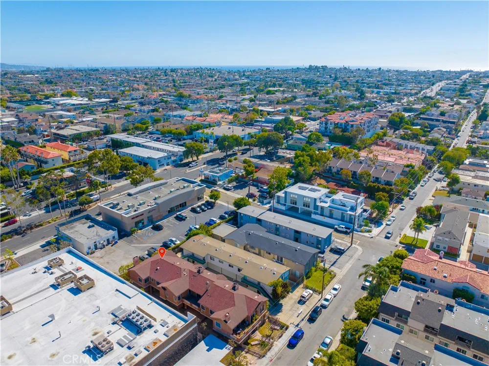 2106 Mathews #C Redondo Beach, CA 90278