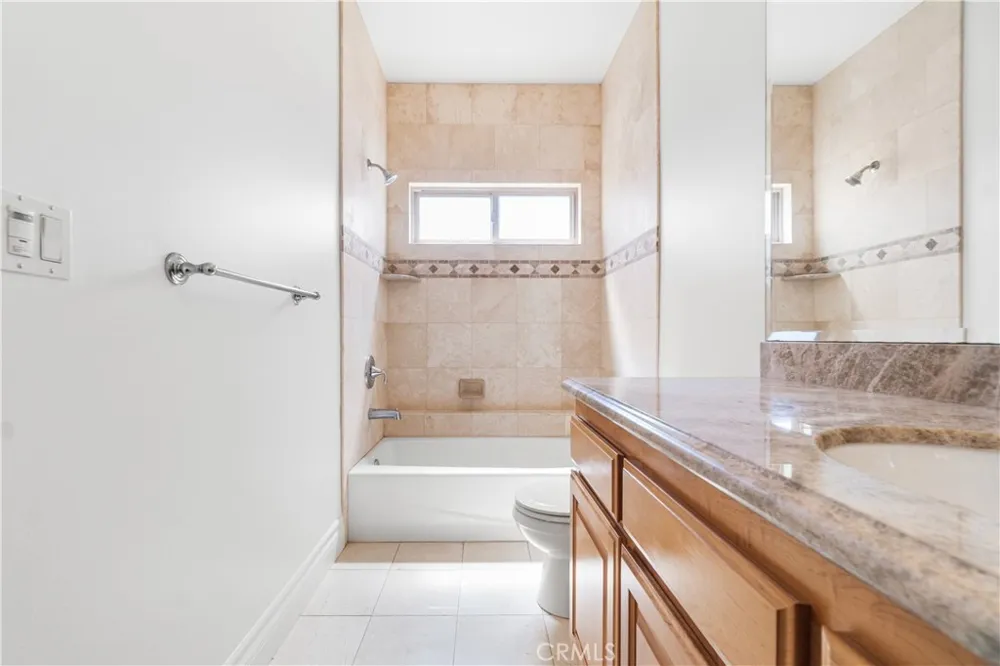 2106 Mathews #C Redondo Beach, CA 90278