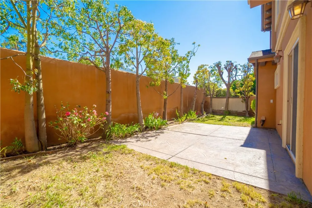 2106 Mathews #C Redondo Beach, CA 90278