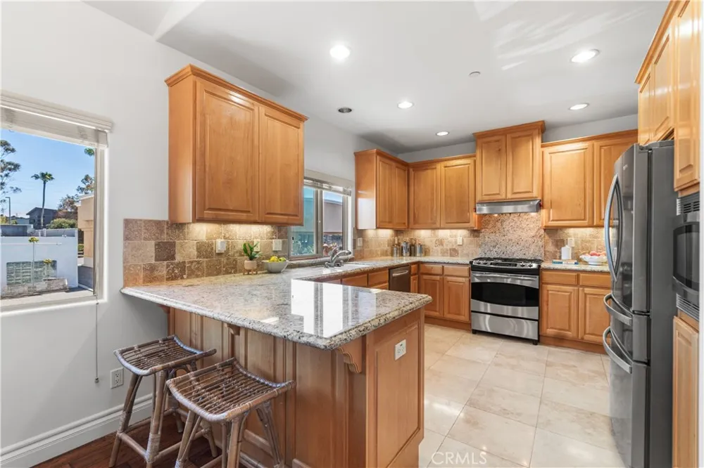 2106 Mathews #C Redondo Beach, CA 90278