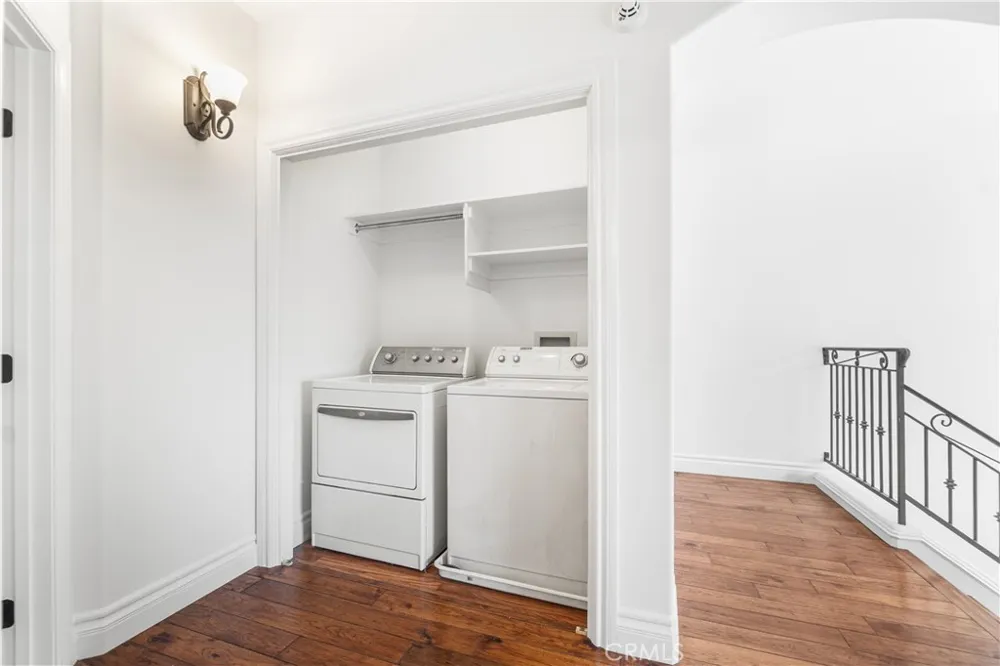2106 Mathews #C Redondo Beach, CA 90278