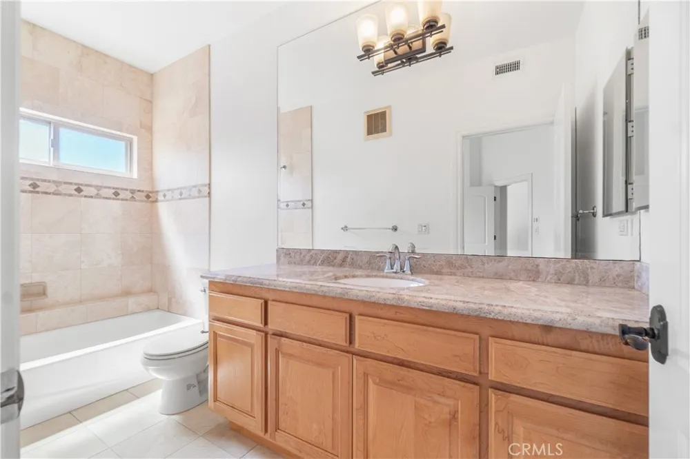2106 Mathews #C Redondo Beach, CA 90278