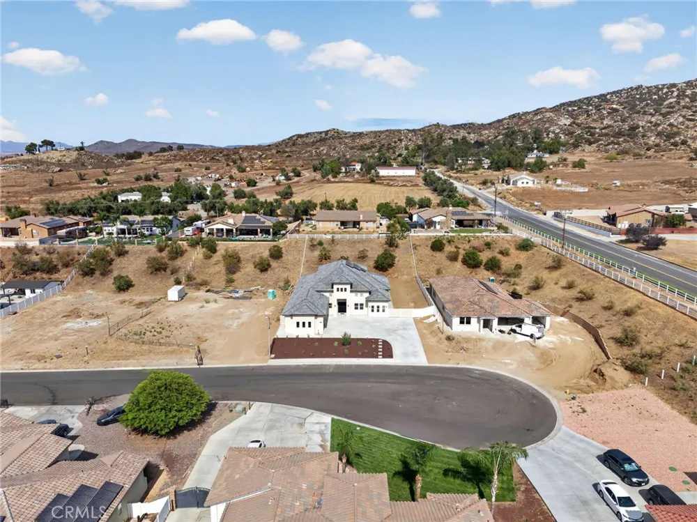 22258 Crown Princess Court Nuevo, CA 92567
