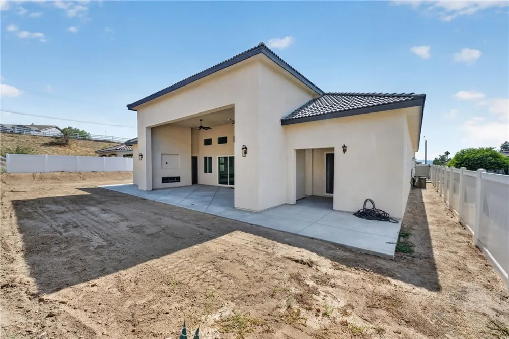 22258 Crown Princess Court Nuevo, CA 92567
