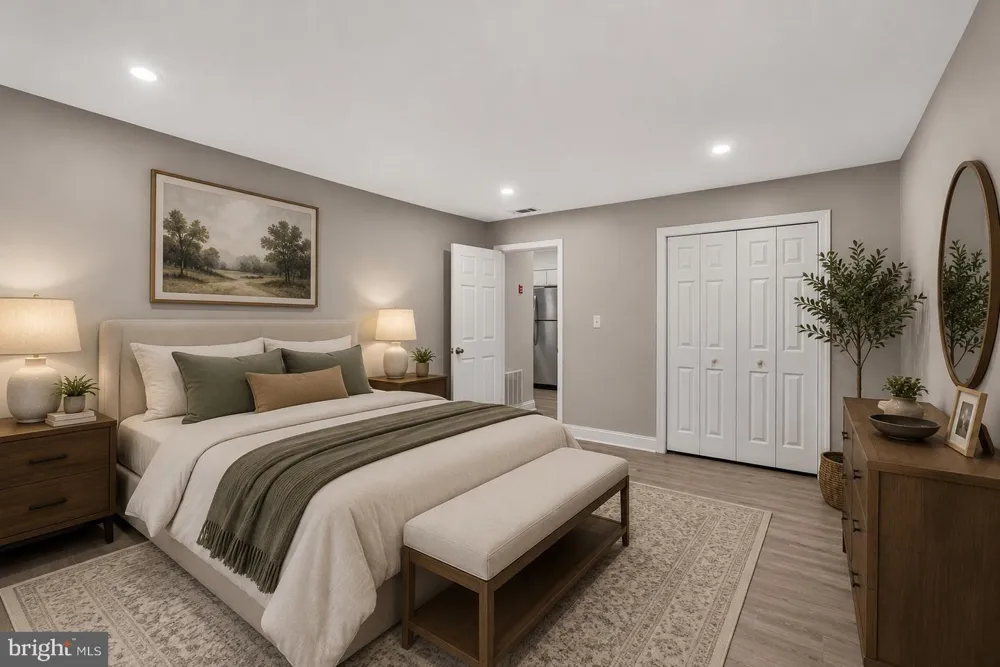 1807 SILVER COURT Hamilton, NJ 08690